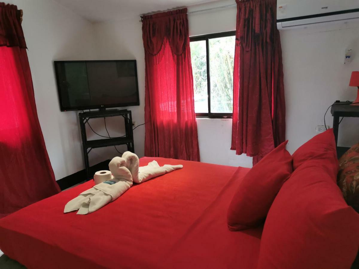 Cabinas Cafe Del Mar Hotel Vườn quốc gia Vườn quốc gia Manuel Antonio Ngoại thất bức ảnh