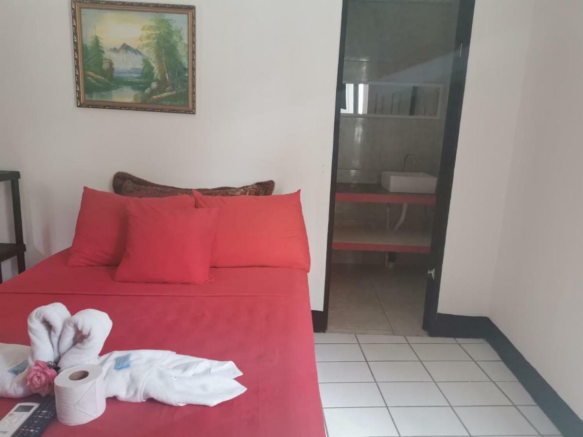 Cabinas Cafe Del Mar Hotel Vườn quốc gia Vườn quốc gia Manuel Antonio Ngoại thất bức ảnh