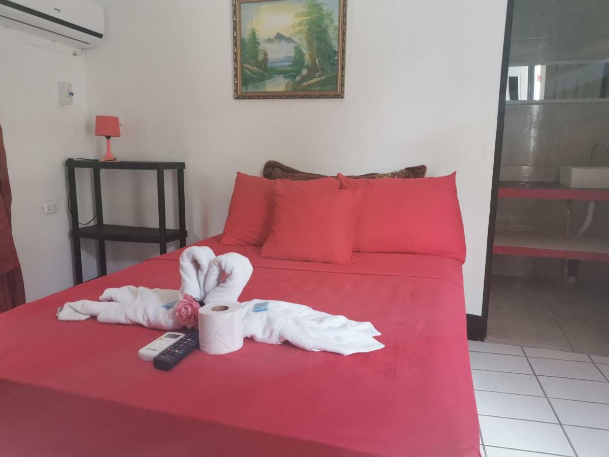 Cabinas Cafe Del Mar Hotel Vườn quốc gia Vườn quốc gia Manuel Antonio Ngoại thất bức ảnh