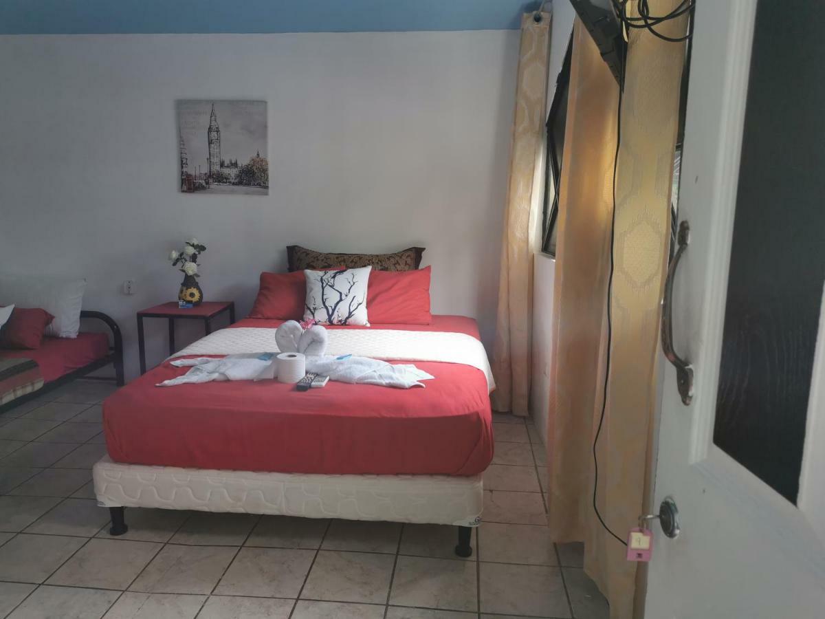 Cabinas Cafe Del Mar Hotel Vườn quốc gia Vườn quốc gia Manuel Antonio Ngoại thất bức ảnh